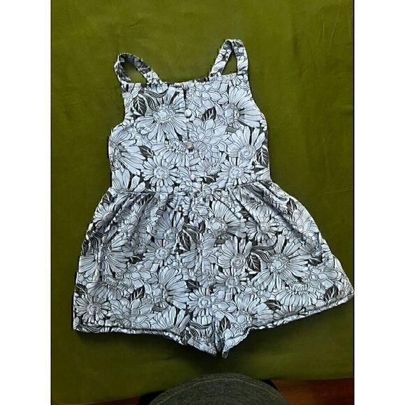 HAUTE HIPPIE KIDS, 100% RAYON, FLORAL BLUE ROMPER, SIZE MEDIUM - Picture 1 of 6